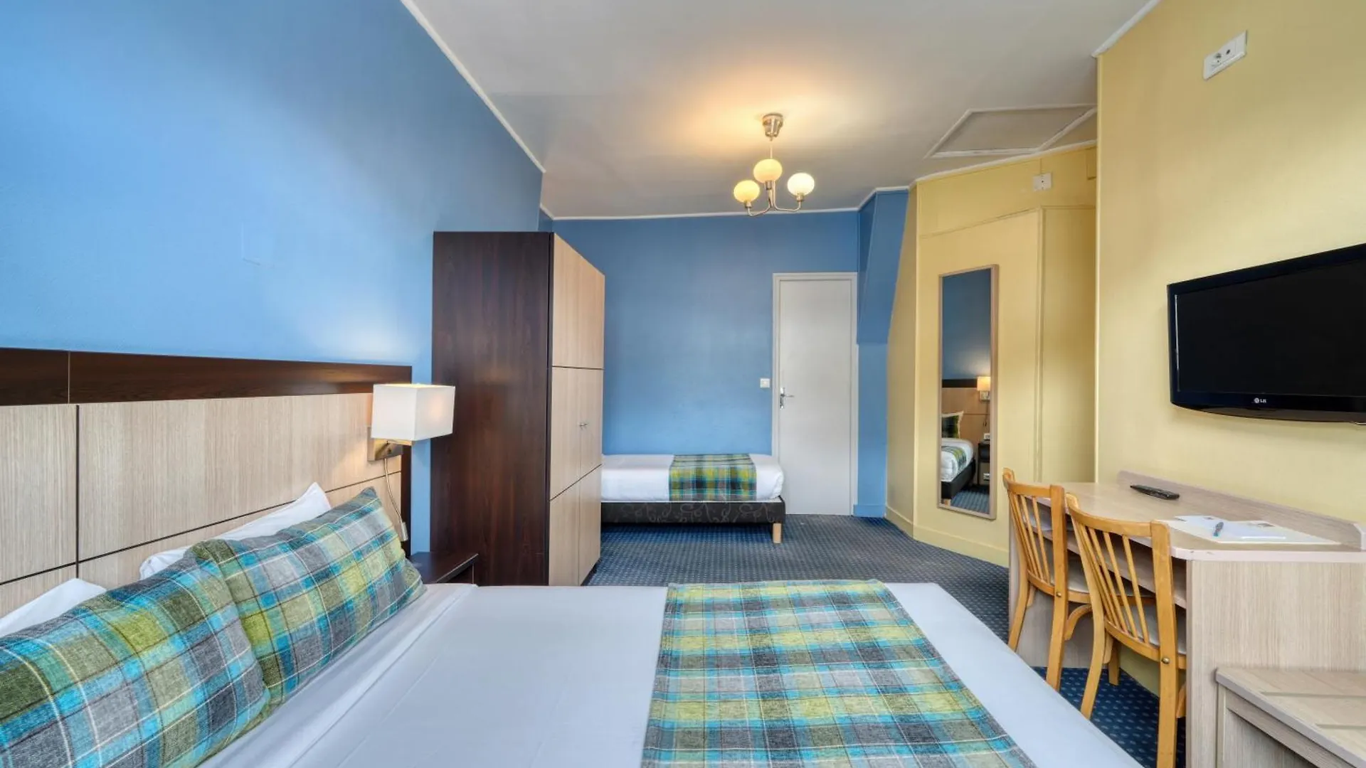 Phenix Hotel 2*