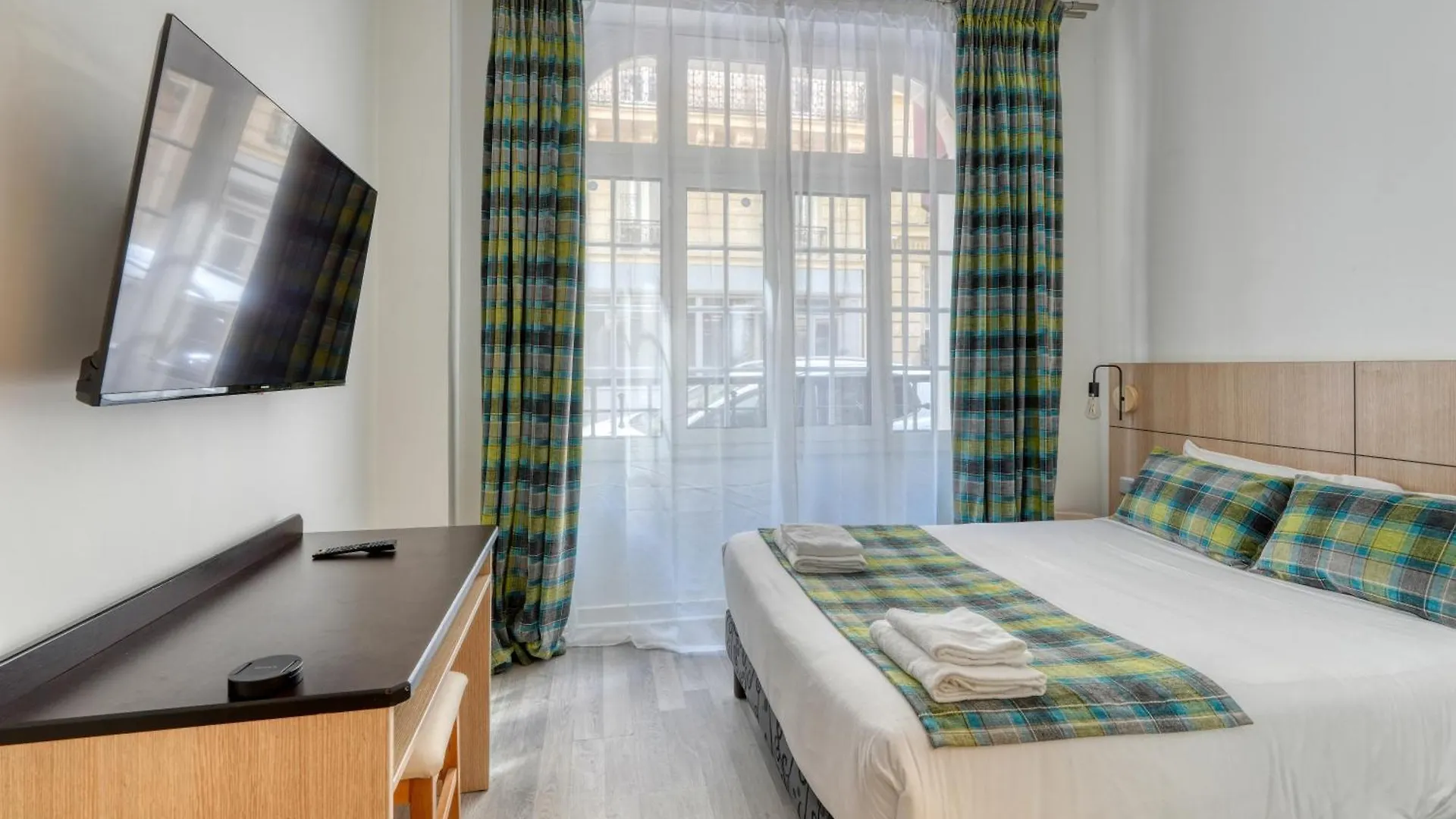 Hotel Phenix 2*
